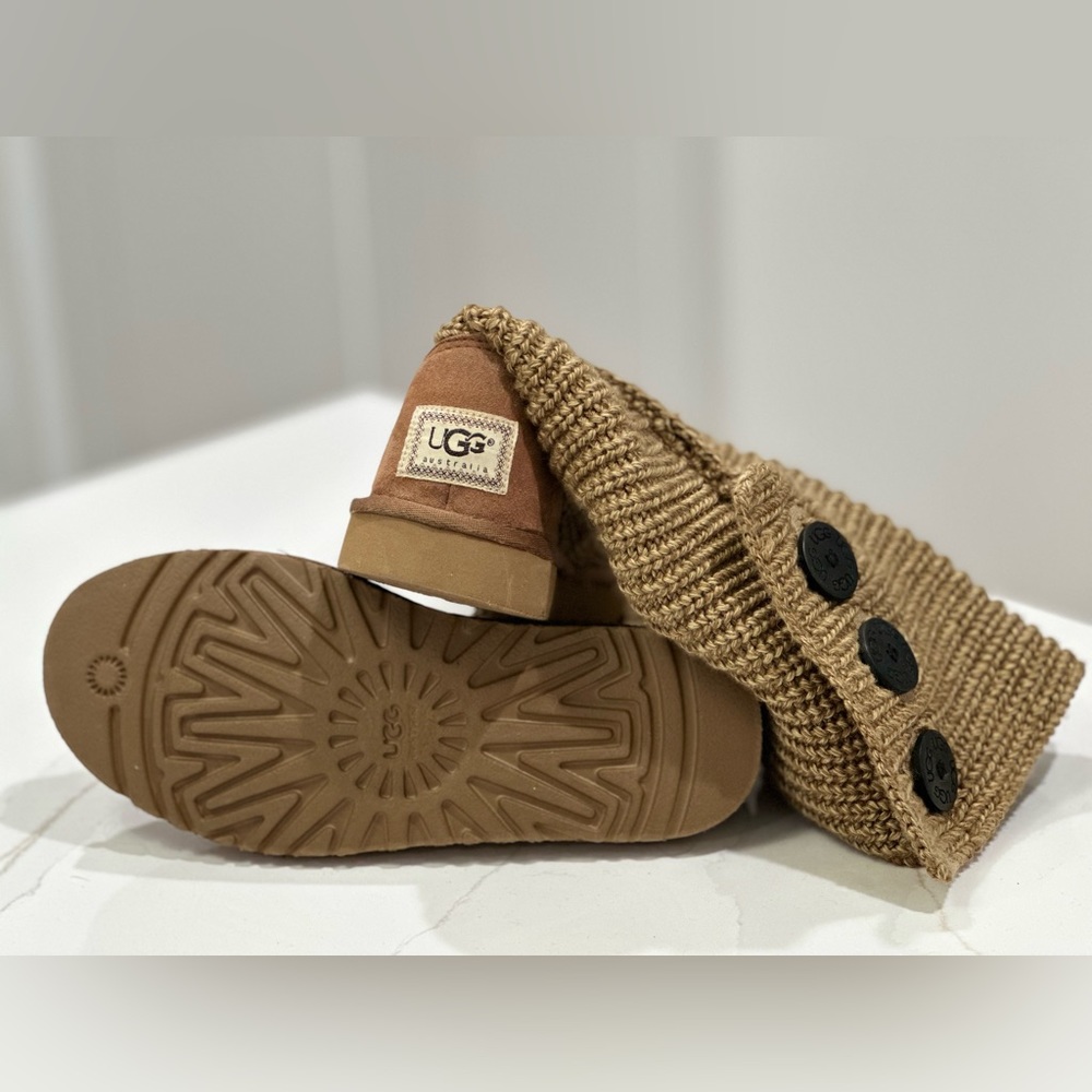 UGG Knit Sweater Boots Tall / Mid - Picture 5 of 8